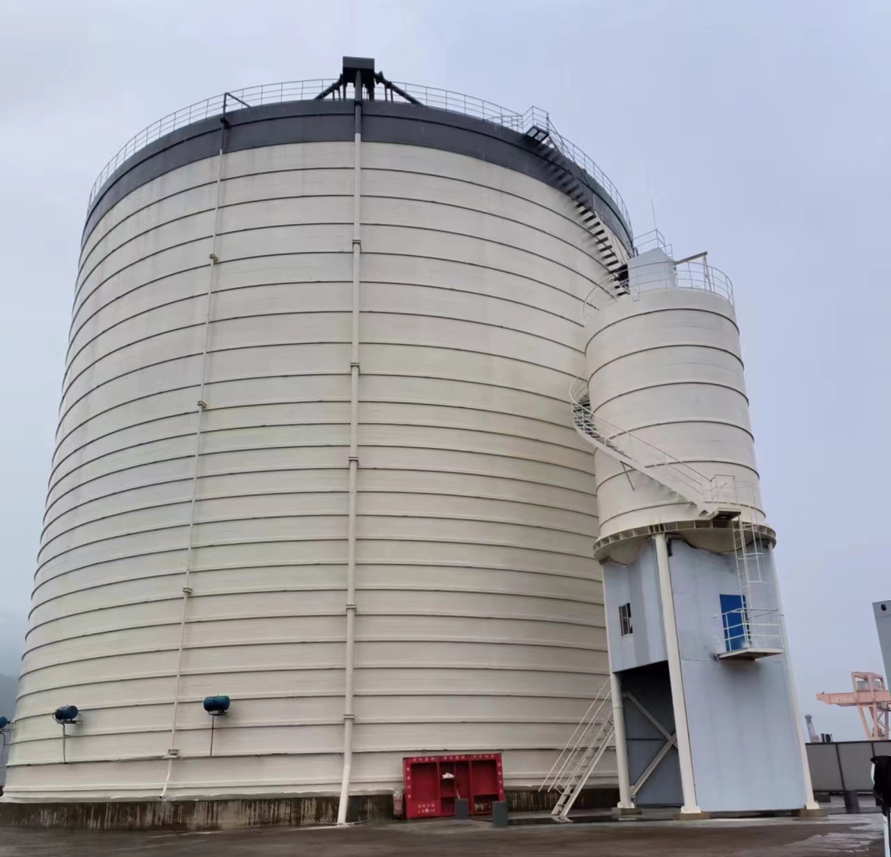 临河10万吨水泥钢板库